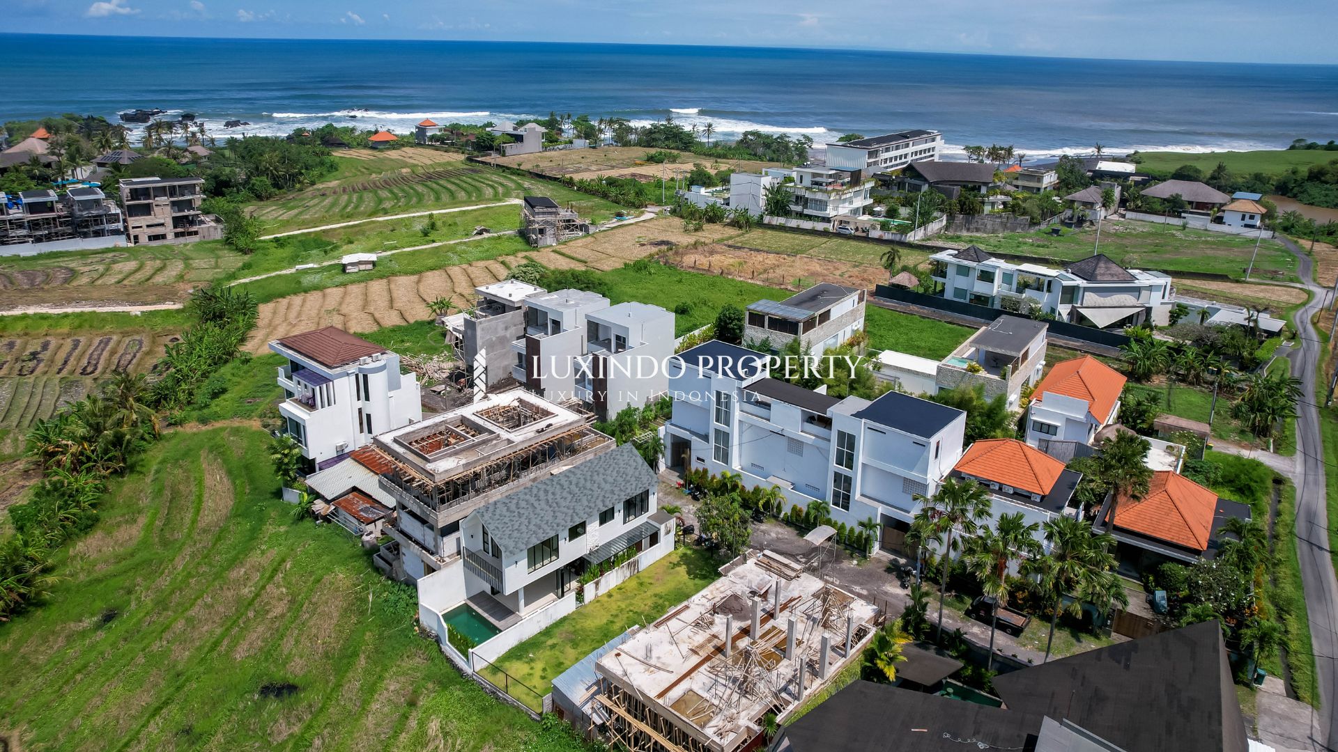 CEMAGI - BRAND NEW HOME WITH GARDEN FOR FREEHOLD SALE (FHV437)